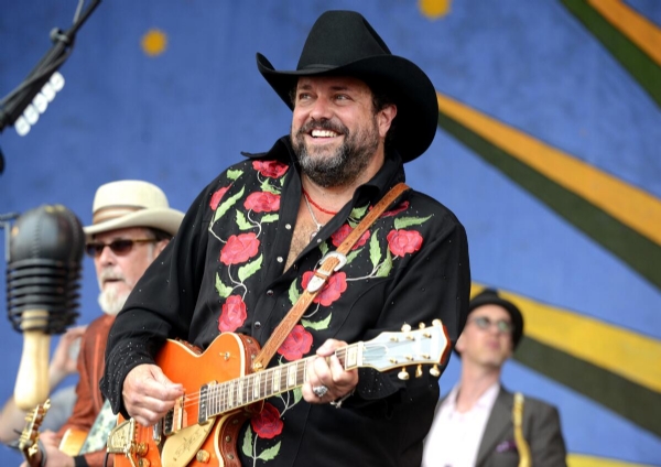 Raul Malo, Beloved Frontman Of The Mavericks, Dies At 60