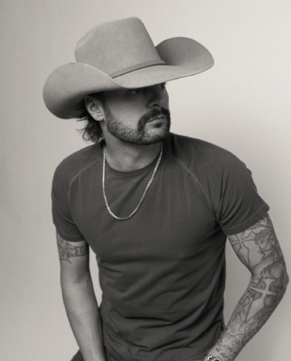 Justin Andrews Releases Nostalgic, Young-Love Anthem "Silverado Sunset"