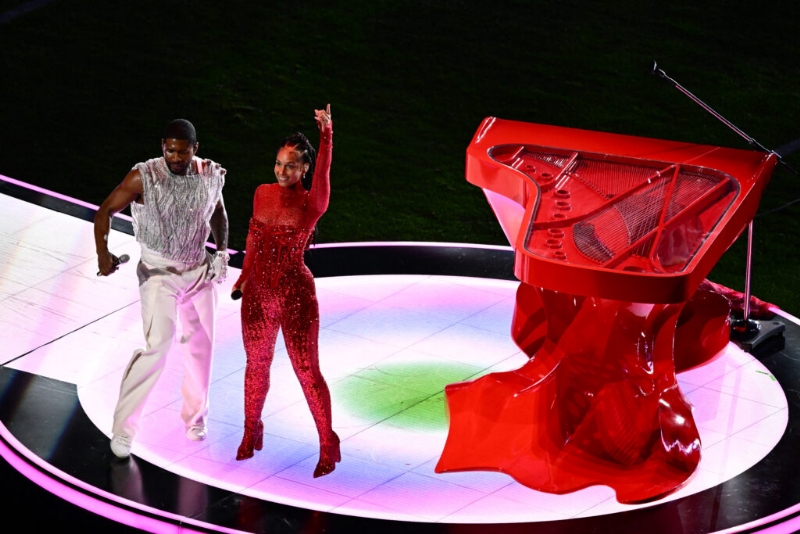 Usher Impresses Social Media With Super Bowl Halftime Show
