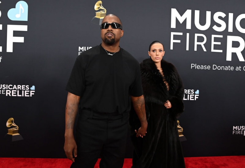 Kanye & Bianca Censori Casually Left The 2025 Grammys After THAT Bucket Nekkid Striptease Stunt, Wer