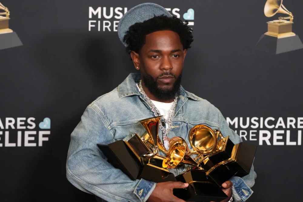 Our Favorite Moments From The 2025 Grammys Features Kendrick Lamar's Canadian Tuxedo, Beyoncé's Majo