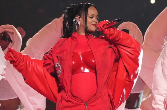 The FCC Releases 103 Viewer Complaints Regarding Rhianna's Halftime Performance.