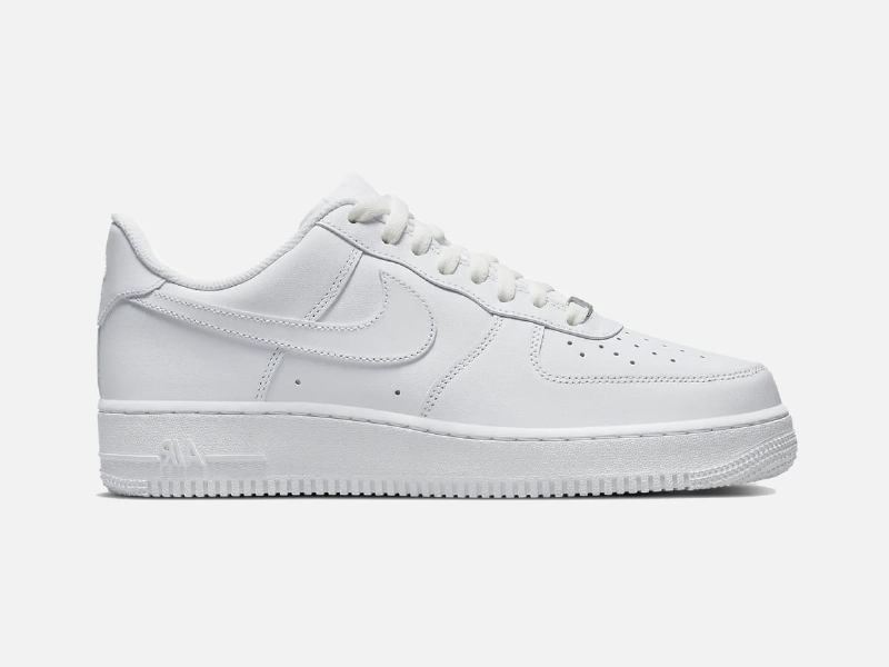 Top White Sneakers For Everyday Wear In 2023