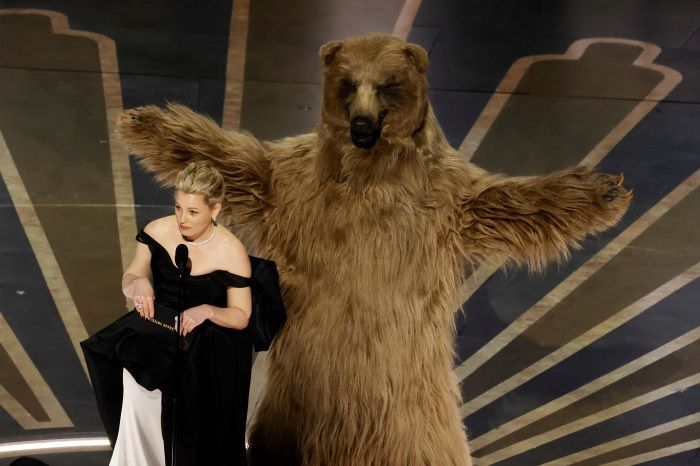 Funniest (And Pettiest) Tweets From The 2023 Oscars