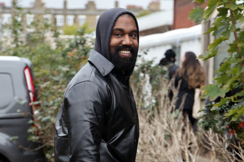 Kanye West Won't Be Charged For Throwing Paparazzi's Phone: Report