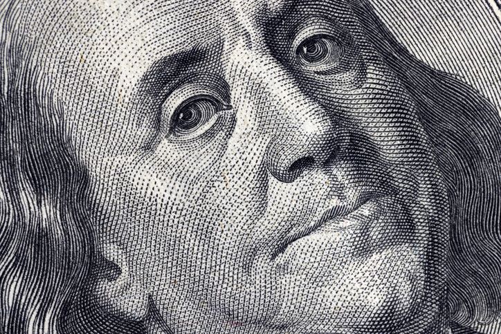 Bumbling Bank Robber Identified After Writing Demand Note On His Paycheck Stub