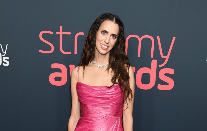 Hila Klein Net Worth 2024: What Is The YouTuber Worth?