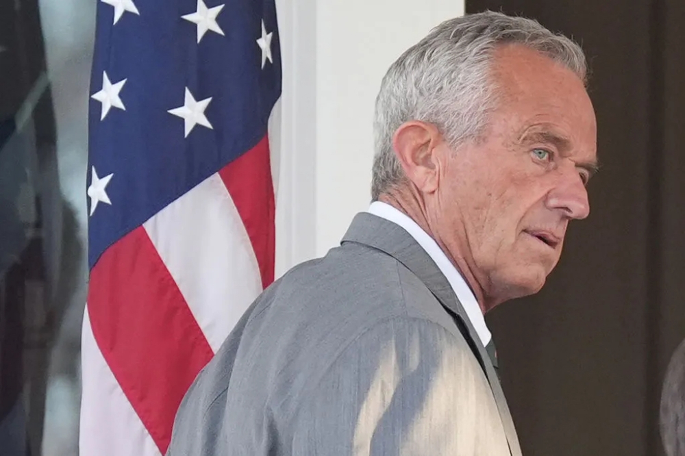 Head Quack At HHS, Robert F. Kennedy Jr., Floats Idea of Letting Bird Flu Spread, Experts Say That's