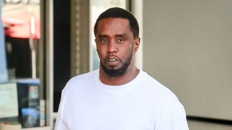 Diddy Allegedly Forced Male Photographer To Give Him Oral Sex