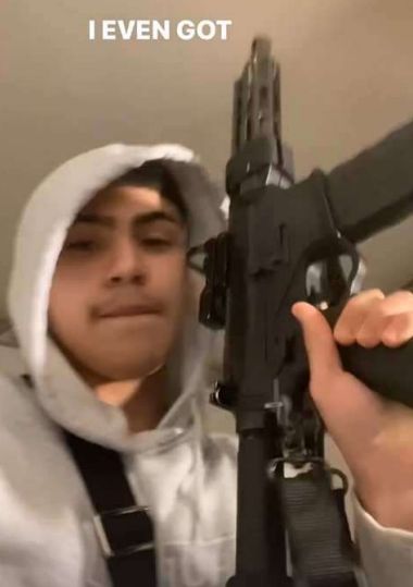 Arrest warrants issued for 2 juvenile suspects charged with criminal gang activity