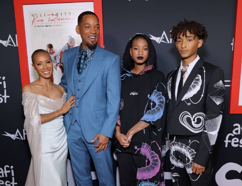 Willow Smith Had To "Forgive" Jada Pinkett Smith For Dismissing Her Anxiety