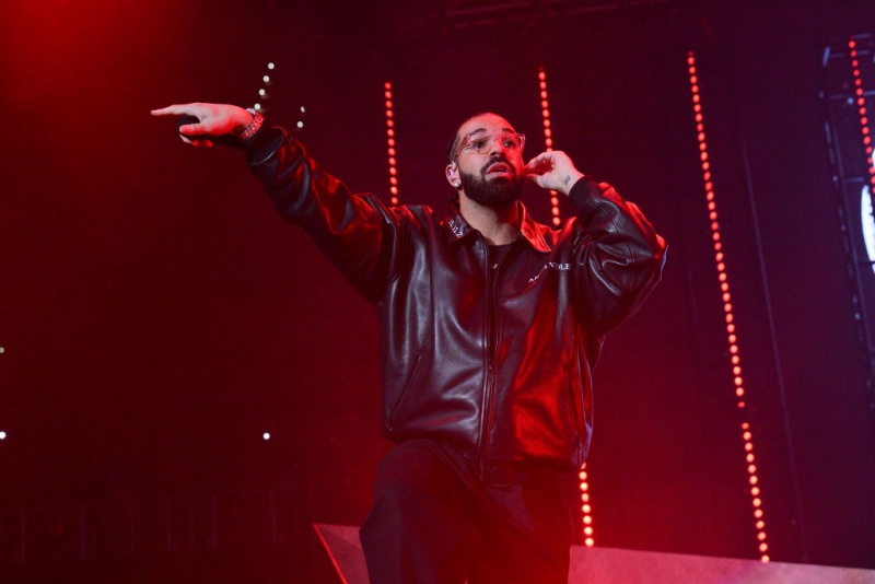 Drake Samples Kim Kardashian On Unreleased Song, "Rescue Me"