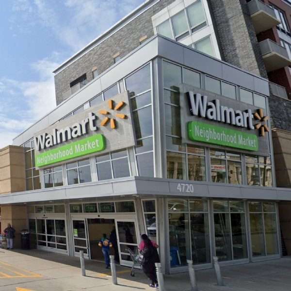Why Walmart is closing half its stores in Chicago