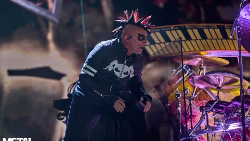 MAYNARD JAMES KEENAN On New TOOL: "We Can't Drag This Out
Another 14 Years"