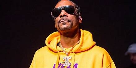 SNOOP DOGG RE-SIGNS FORMER DEATH ROW ARTIST TO LABEL: 'HE'S BACK HOME'