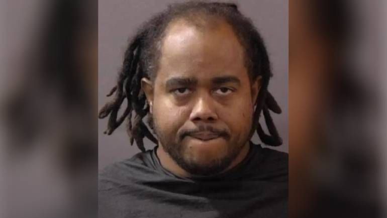 Suspect in Elwood officer's death withdraws insanity defense