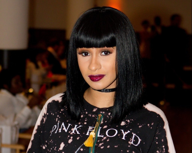 Cardi B Says Offset Cheated On Her With Moneybagg Yo's Girlfriend, Ari Fletcher: Allegedly