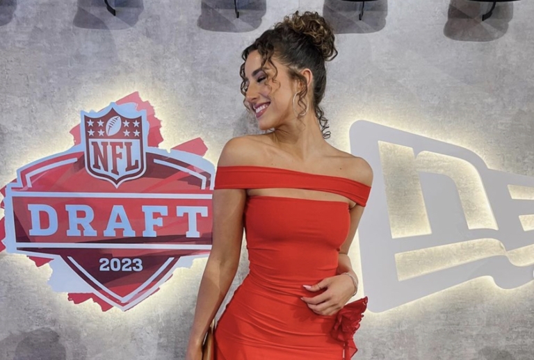 Top 5 All-Time NFL Draft "Girlfriend Moments"