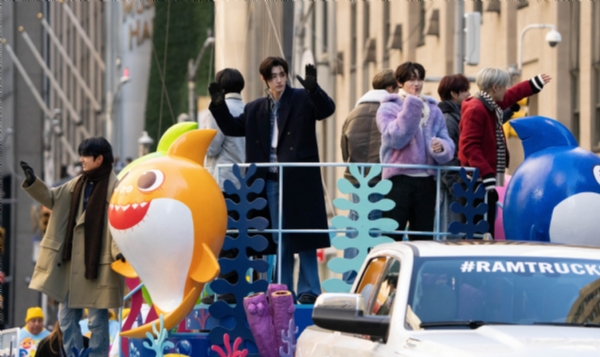 Former ENHYPEN Member HEESEUNG Rebrands as EVAN, Prepares for Solo Debut Former ENHYPEN Member HEESEUNG Rebrands as EVAN, Prepares for Solo Debut