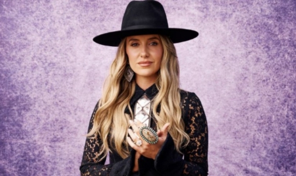 Lainey Wilson Opens Up About Marathon Panic Attack, Mental Health Struggles