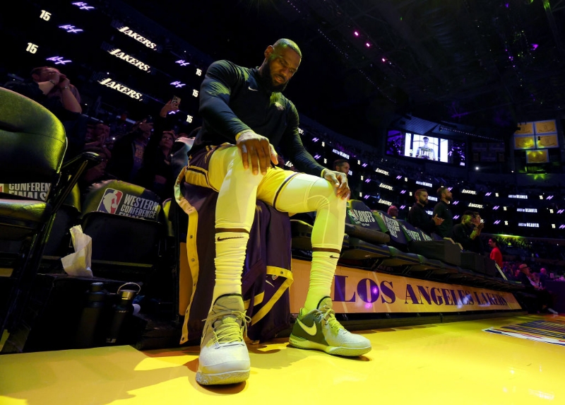 Source Claims LeBron Will Be Back Next Season
