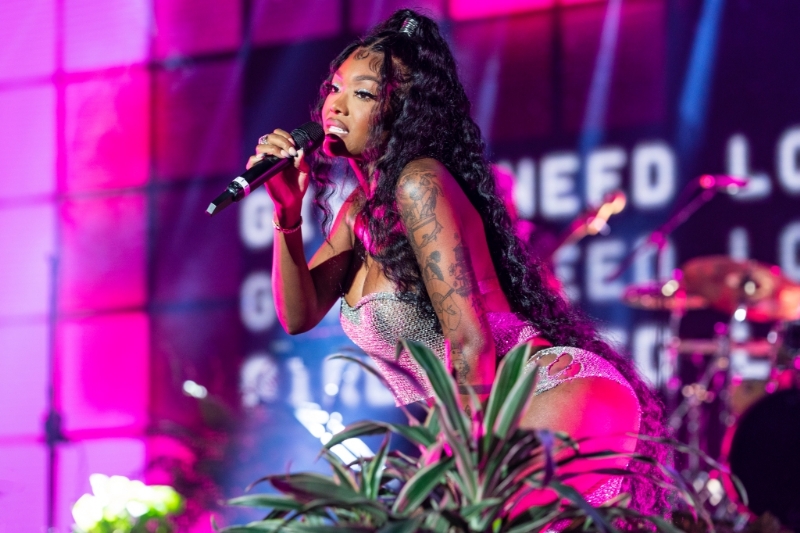 Summer Walker Cried After Hearing J. Cole On "Audio Hug"