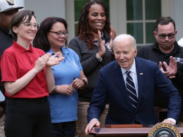 WORLD & NATIONAL NEWS WEDNESDAY: Biden announces new tariffs on imports of Chinese goods