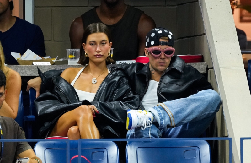 Justin Bieber Gets Sentimental With Baby Bump Pics Of Hailey Bieber