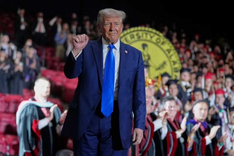 Trump on the stump again at commencement with rambling stories and trans slams