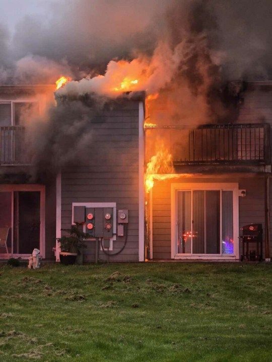 1 injured, multiple others displaced during apartment fire on north side of Indianapolis