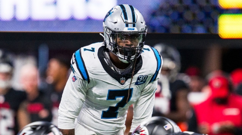 Panthers release veteran Jadeveon Clowney after selecting two edge rushers in the NFL draft
