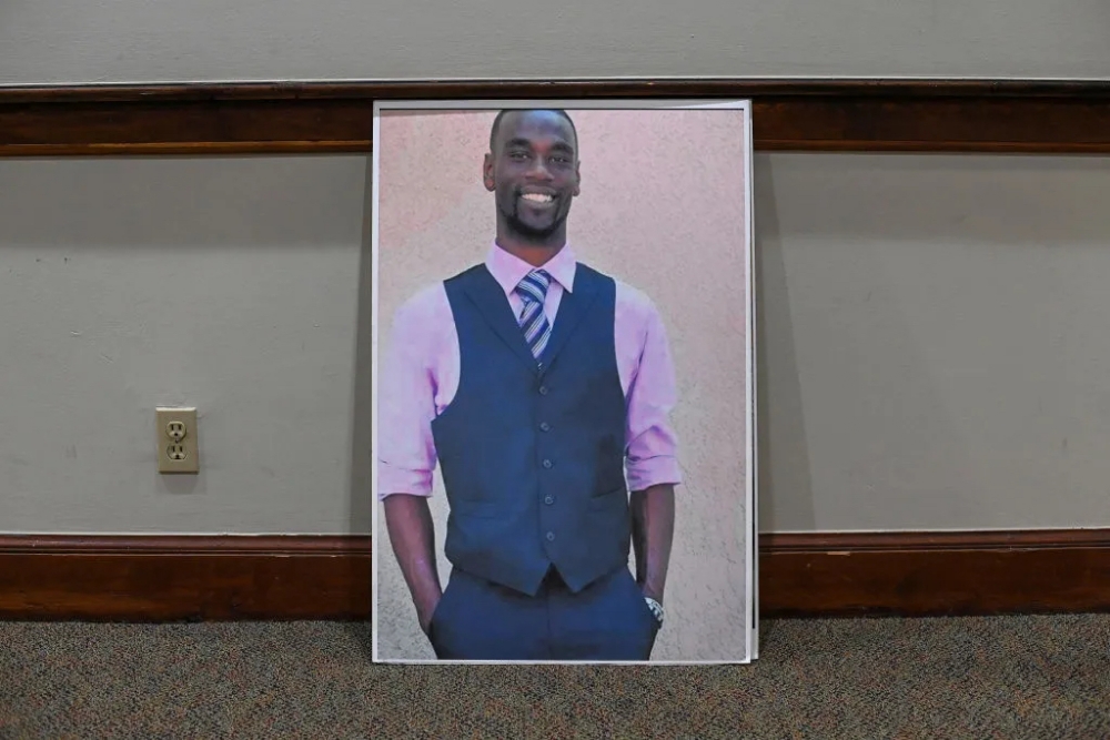 Tyre Nichols Verdict Sparks Anger As Black Memphis Cops Acquitted