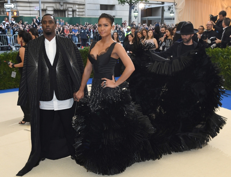 Never-Before-Seen Footage Shows Diddy & Cassie Having A Ball While Celebrating His Birthday In Mexic