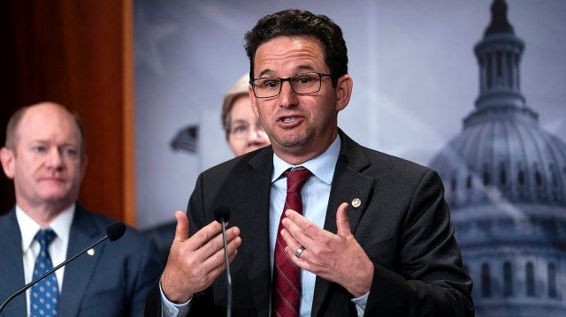 Democrats heap scrutiny on Trump jet gift: 'It is gross, it is reckless, it is corrupt'