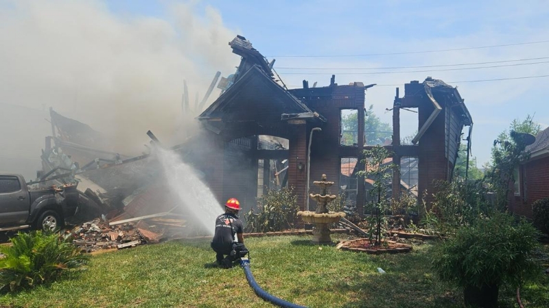 One person unaccounted for after fire at NW Harris County home spreads to two others