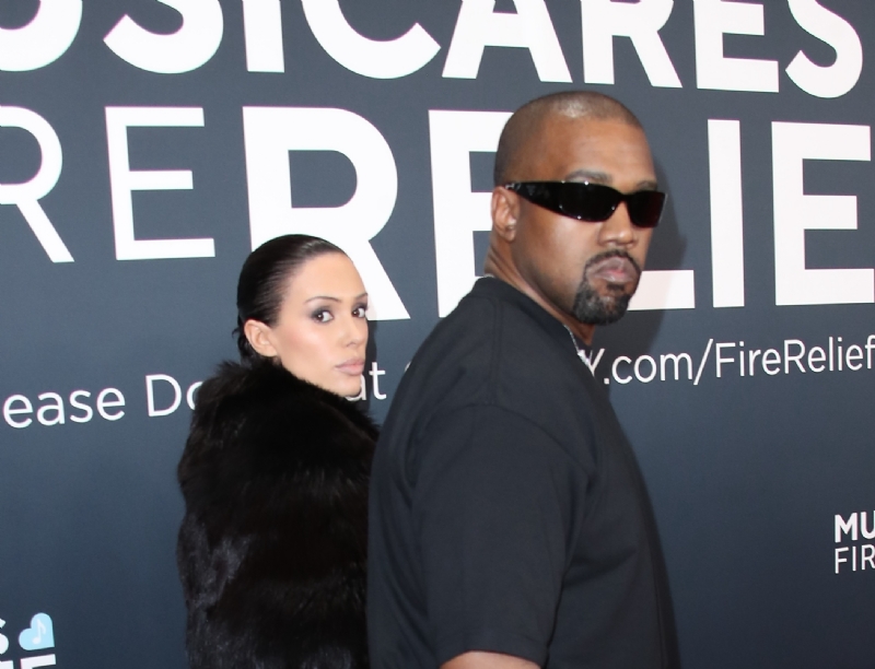Bianca Censori & Her Sister Angelina Enjoy Shopping Trip With Kanye West In Spain