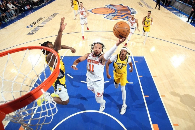 Knicks Starting 5 Falls Flat Again as Pacers Snatch Game 2 at MSG