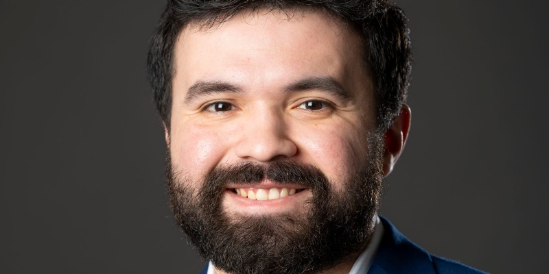 Meet Des Moines Register reporter José Mendiola, a Longhorn with a Mad Meatball hankering