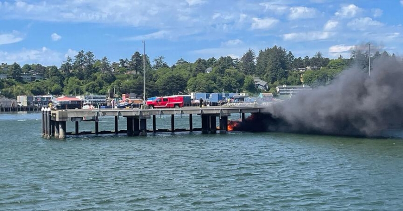 Boat fire on Yaquina Bay