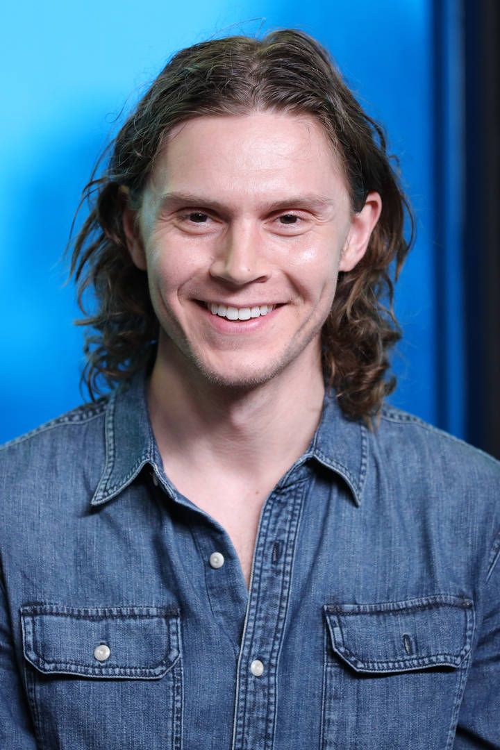 Evan Peters Apologizes For Post Advocating Violence Against Protesters