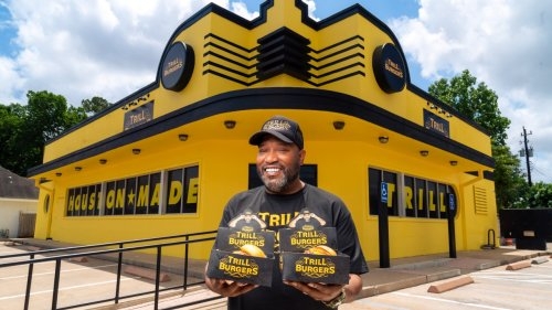 BUN B'S TRILL BURGERS OFFICIALLY OPENS FIRST BRICK & MORTAR STORE IN HOUSTON