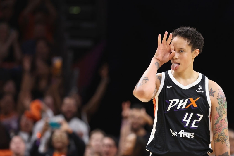 Brittney Griner Harassed By YouTuber At Dallas Airport