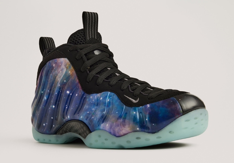 SNKRS Reveals Nike Air Foamposite One "Galaxy" During Livestream