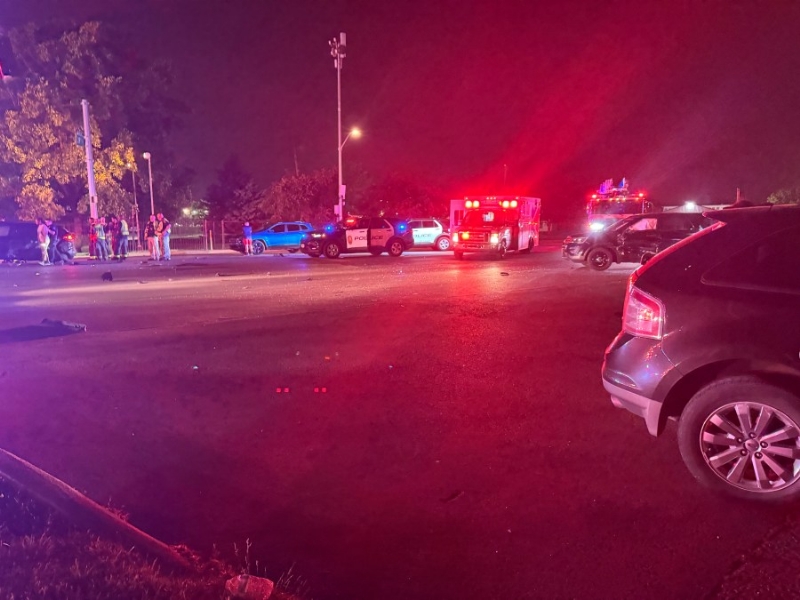 2 Noblesville police officers and multiple civilians hospitalized after Indianapolis crash