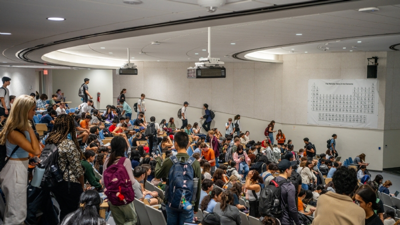 Chinese Students Reconsider the U.S. as Republicans Threaten Their Visas