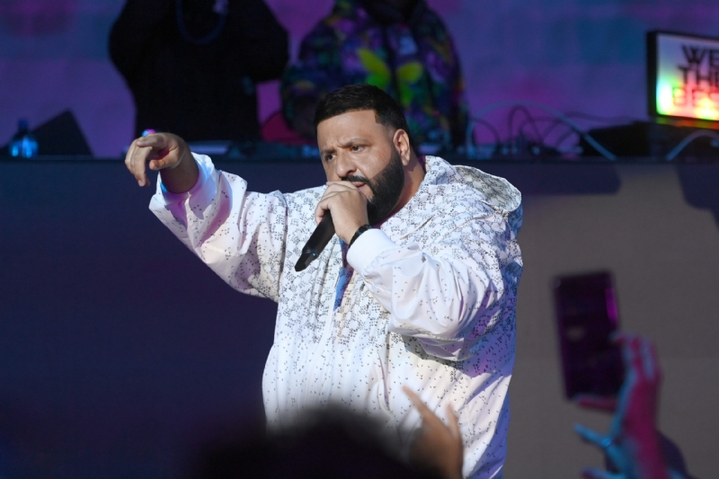 Jordan 3 Retro DJ Khaled "Father of Asahd" Friends And Family?