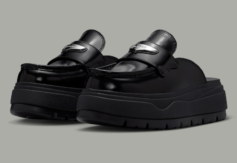 First Look At Women's Air Jordan Mule "Black/Metallic Silver"