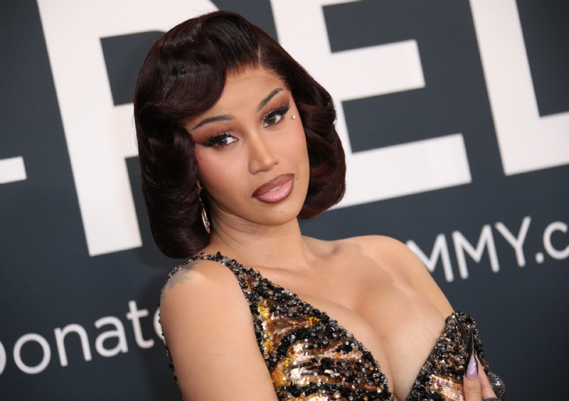 Cardi B Drags Donald Trump Through The Mud For His Response To ICE Protests