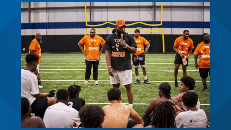 Tyler native, NFL linebacker Tyus Bowser hosts 2025 football camp for area youth