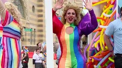 Thousands gather in downtown Indianapolis for pride parade